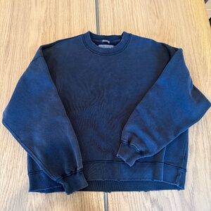 Abercrombie Men's Cropped Oversized Crewneck- Black Size Medium Tall